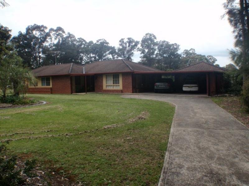 6 Moreton Rd, MINTO HEIGHTS NSW 2566