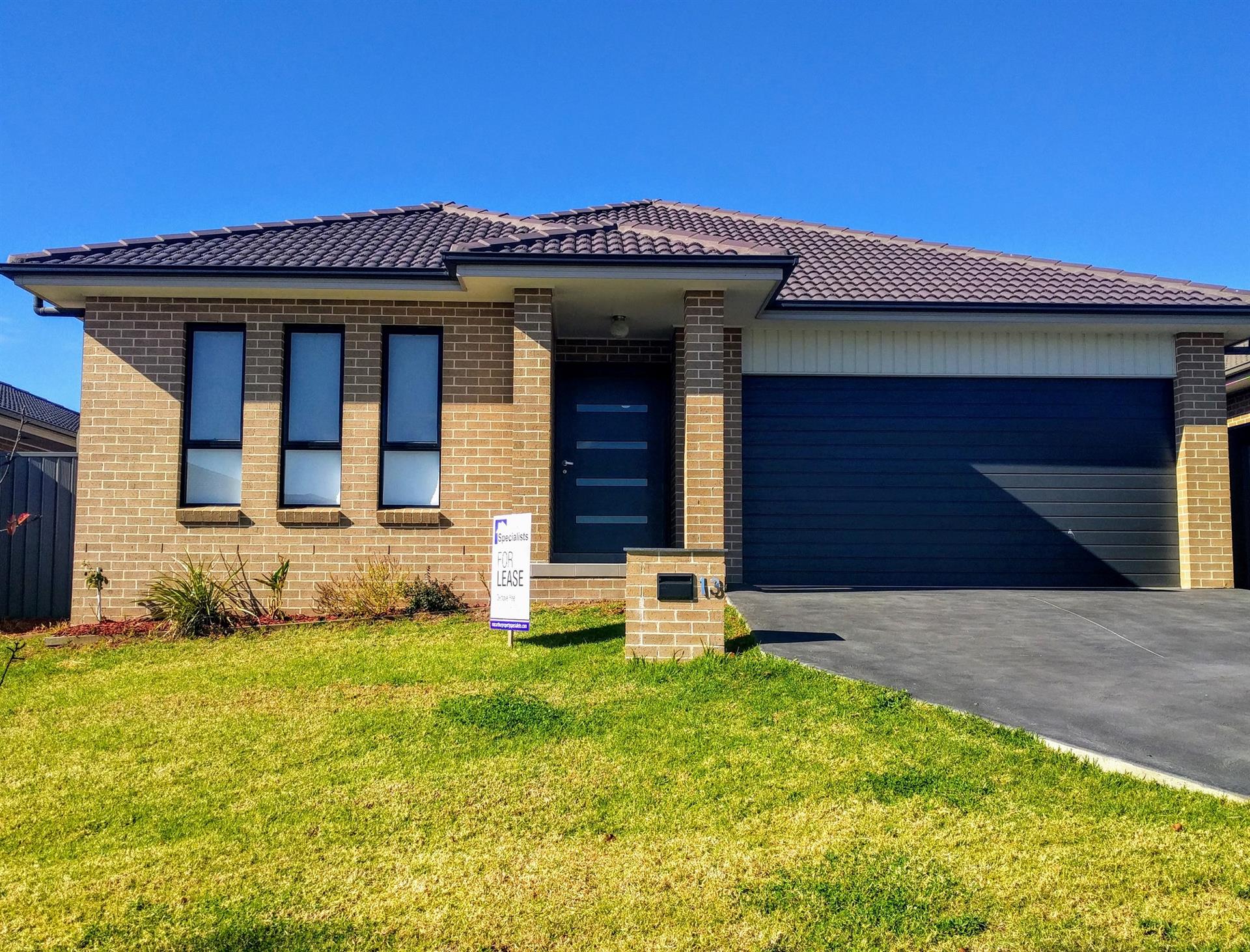 13 Explorer Street, GREGORY HILLS NSW 2557