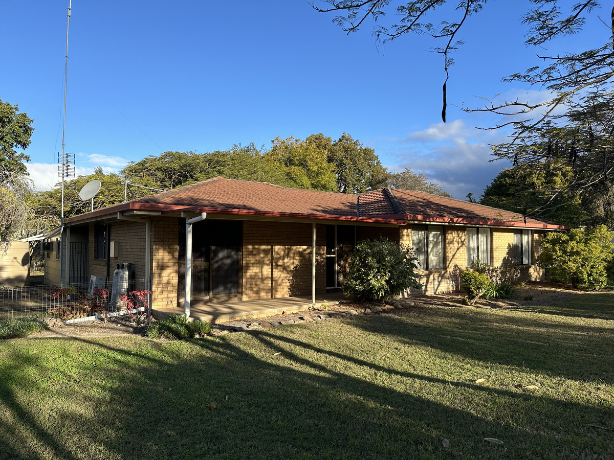 25 Shorelands Drive, WITHCOTT QLD 4352