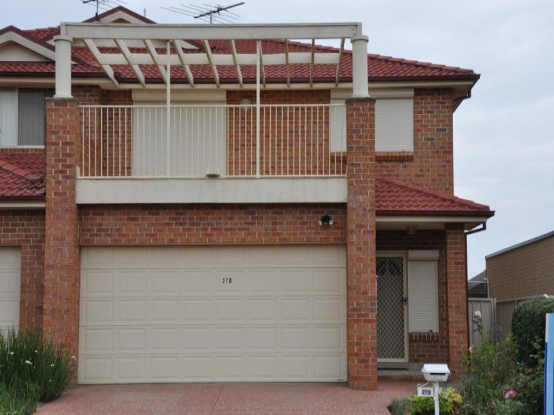 27b Fullerton Cct, ST HELENS PARK NSW 2560