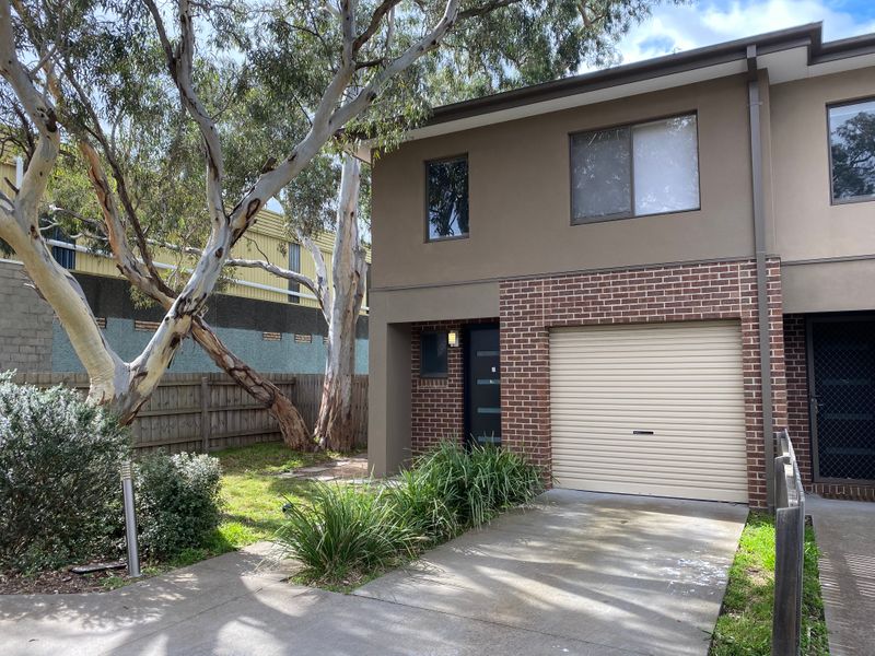 8 / 4 Davis Street, PRESTON VIC 3072