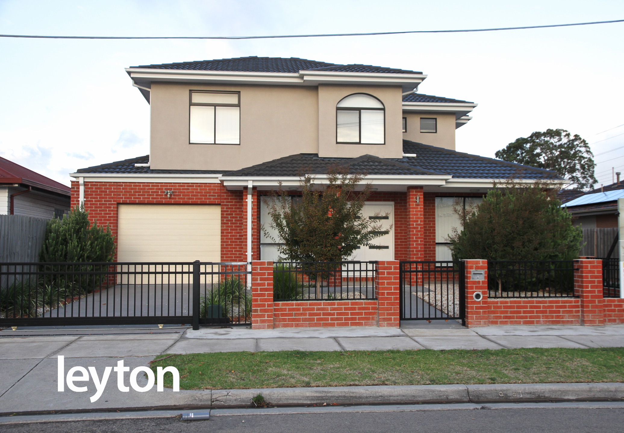 1 / 27 Arena Square, NOBLE PARK VIC 3174