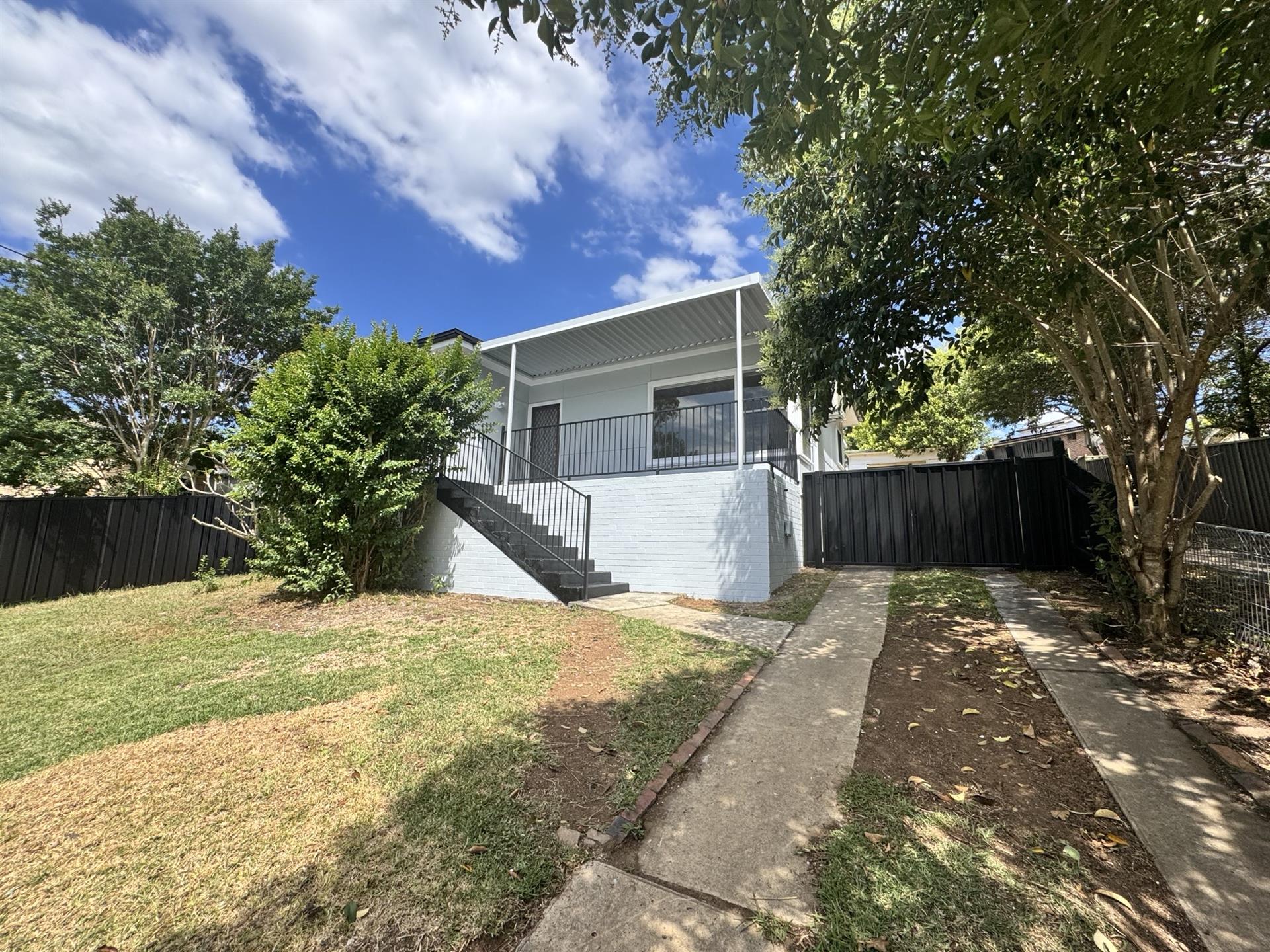 3 Austin Avenue, CAMPBELLTOWN NSW 2560