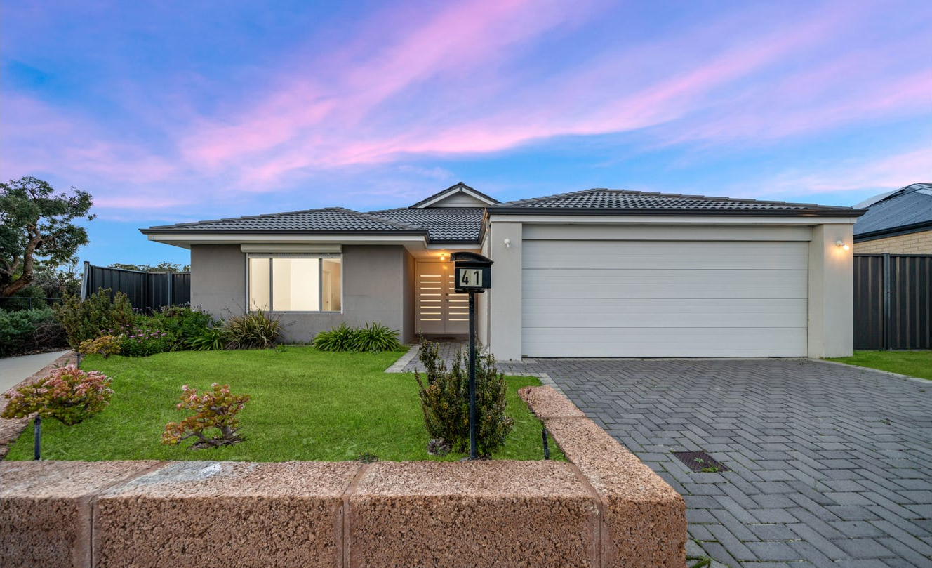 41 Pollen Turn, BANKSIA GROVE WA 6031