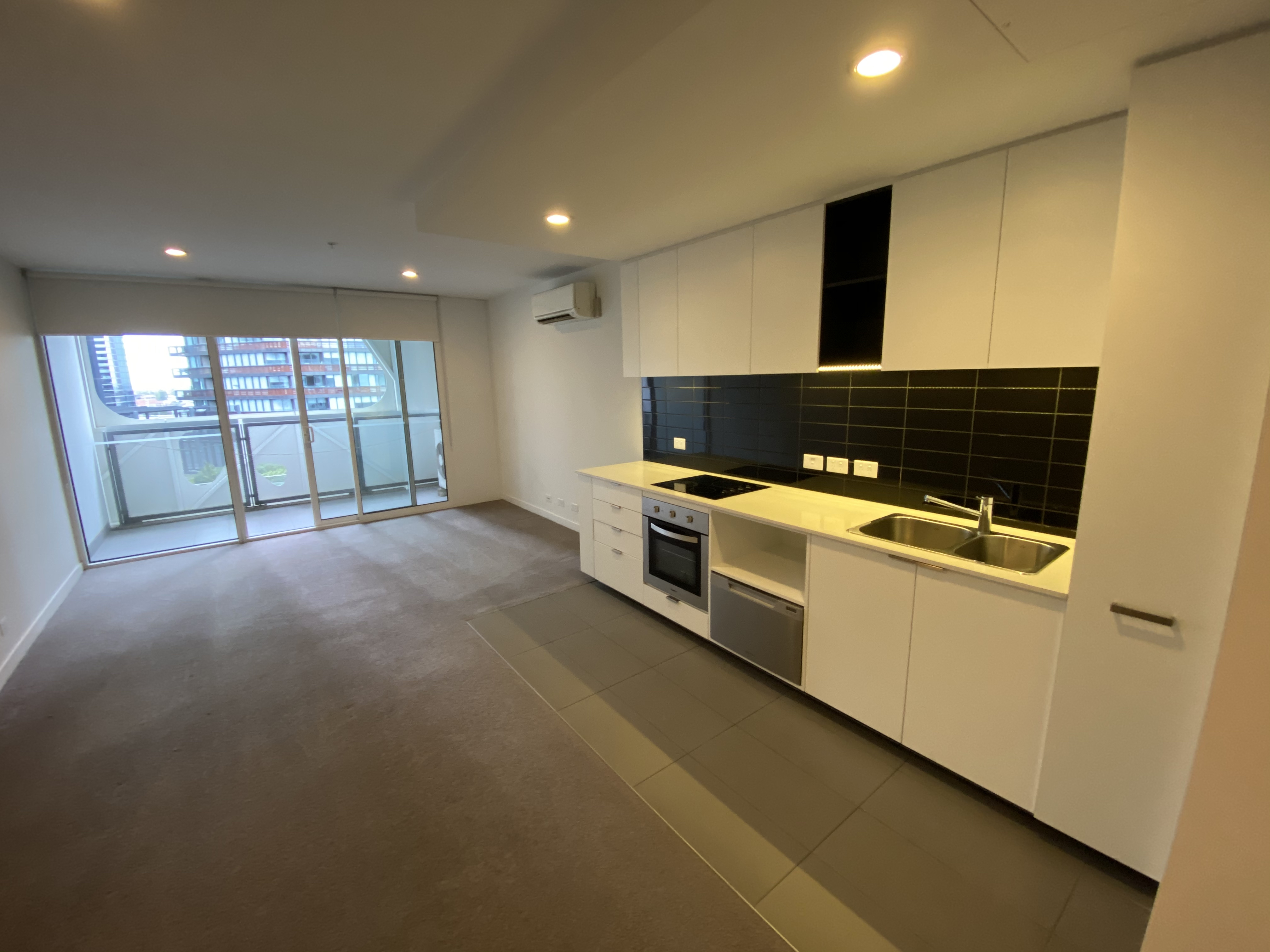 920 / 55 Merchant Street, DOCKLANDS VIC 3008
