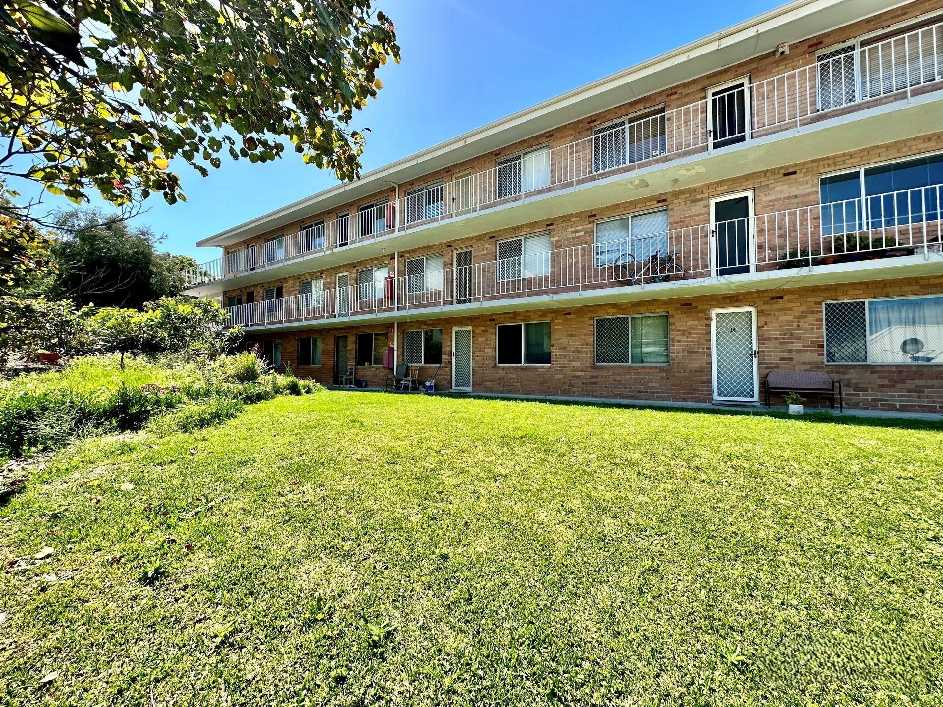 16 / 176 Elliott Road, SCARBOROUGH WA 6019