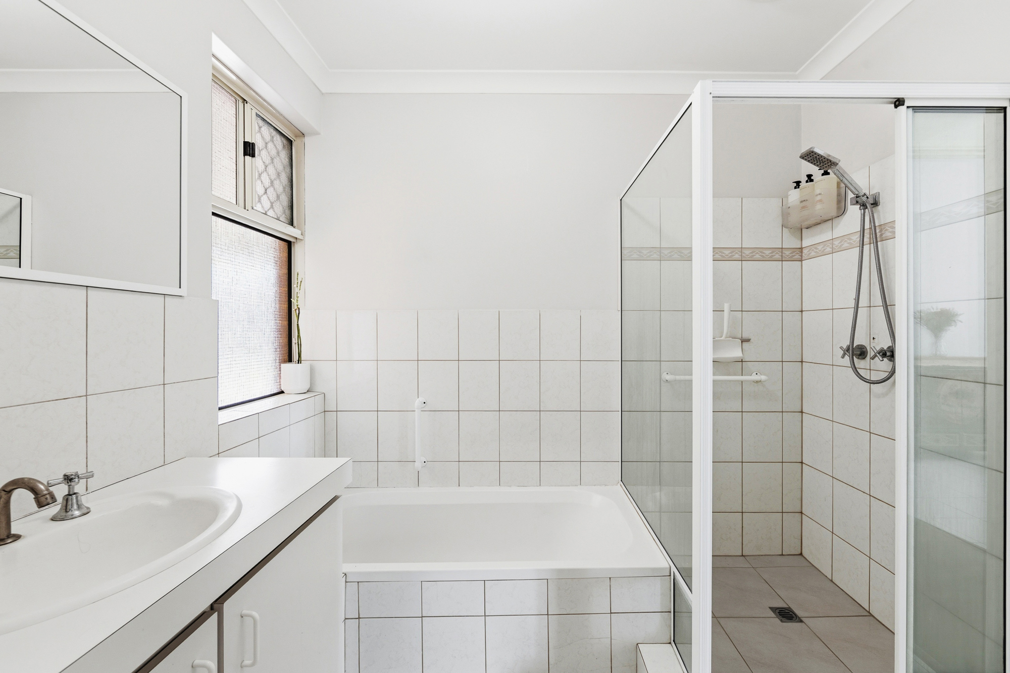 3 146 Shakespeare Ave Yokine WA 6060