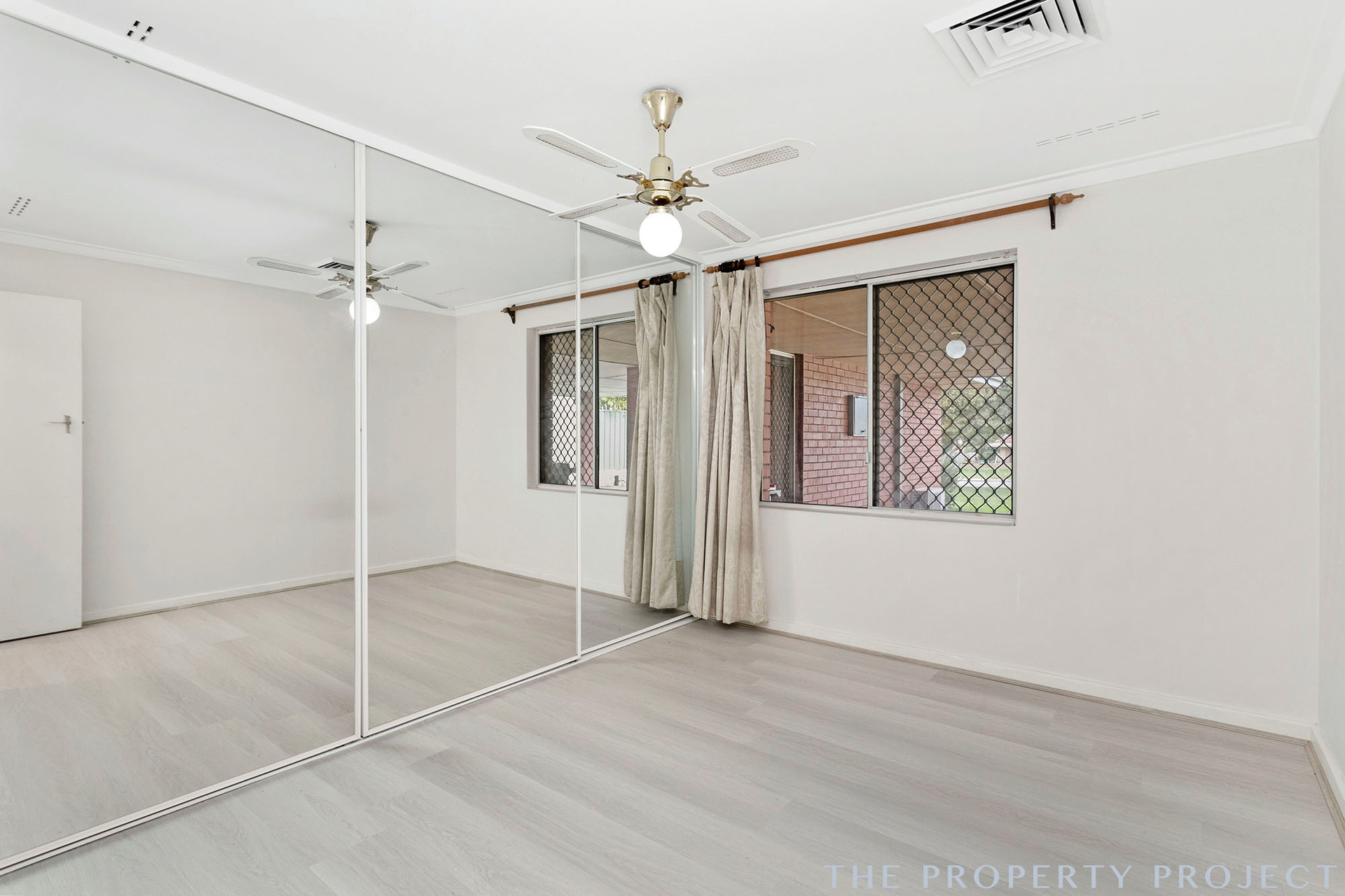 15 Sharon Drive Carine WA 6020