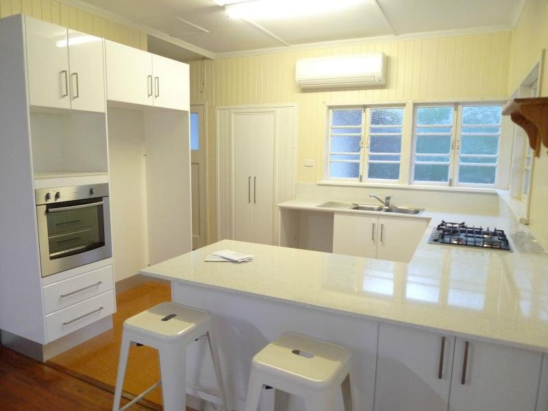 57 Rose Street, NORTH WARD QLD 4810