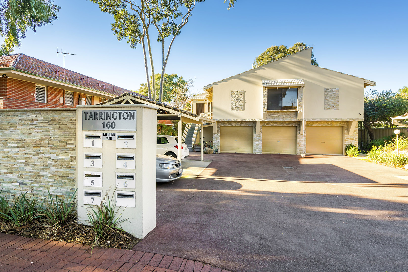 6 160 Broadway Crawley WA 6009