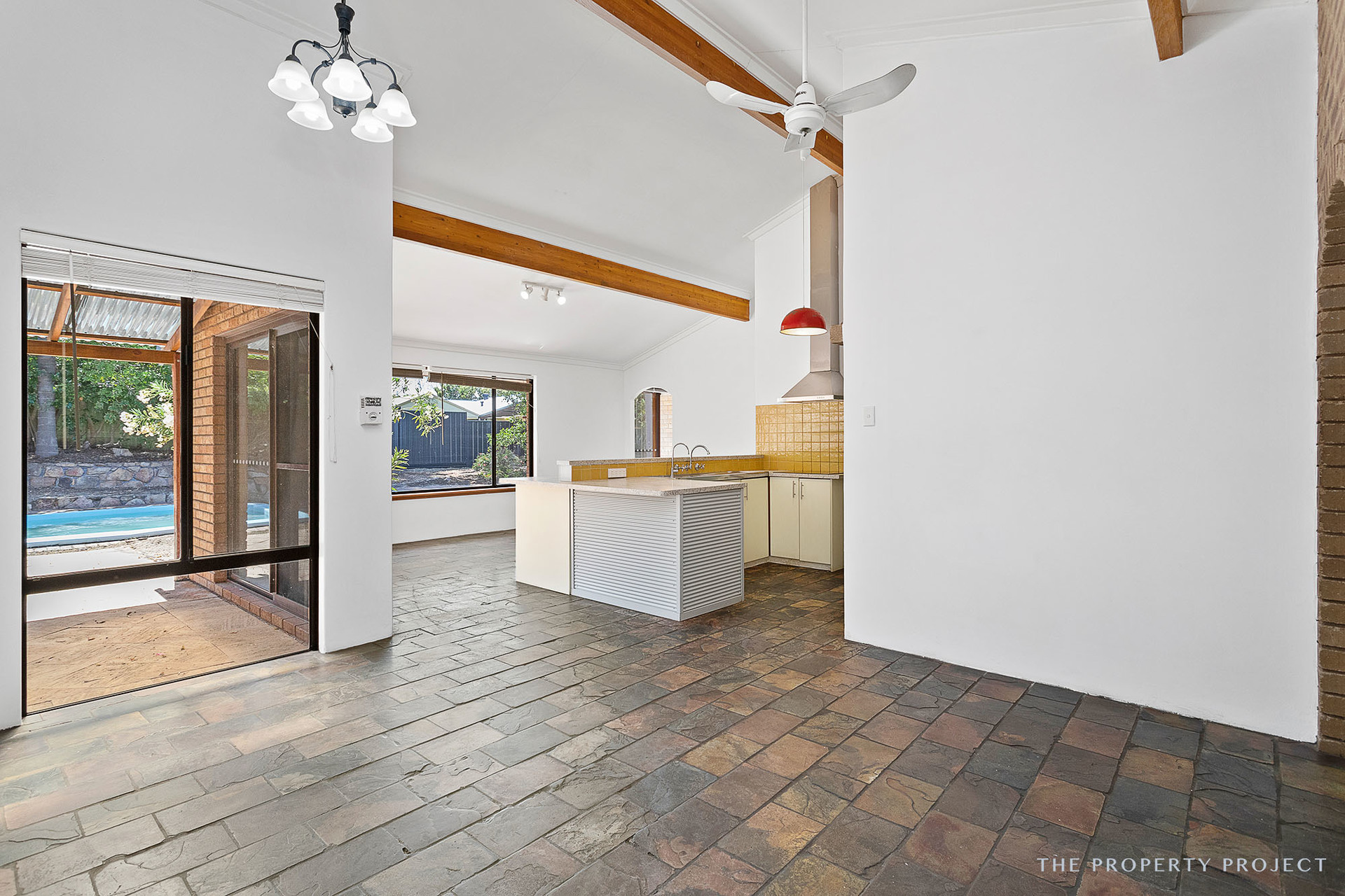 4 Treetop Avenue Edgewater WA 6027