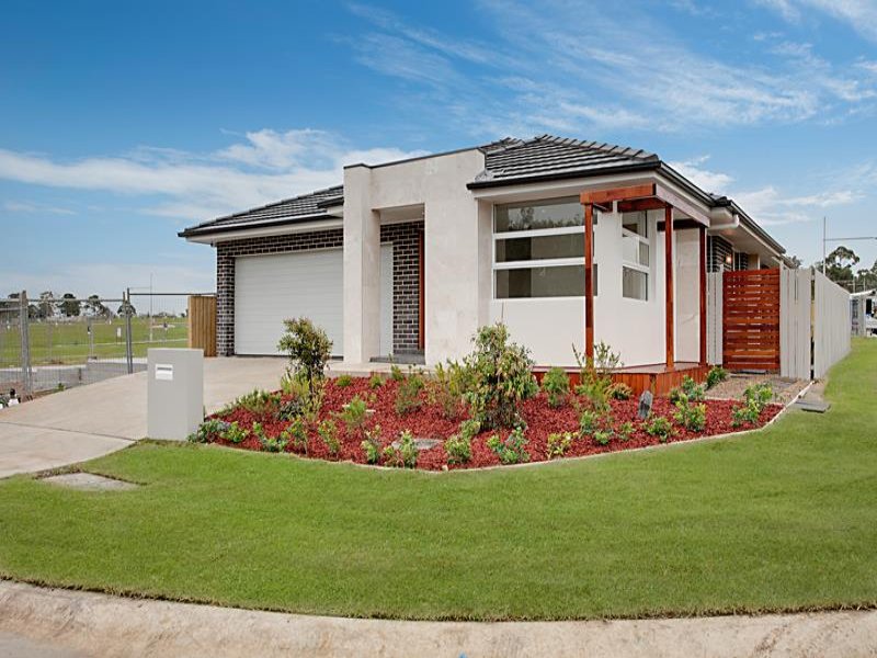 14 Sandhurst Dr, CATHERINE FIELD NSW 2557