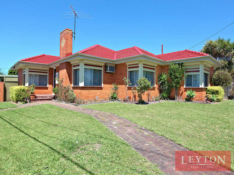 18 Simon Avenue, NOBLE PARK VIC 3174