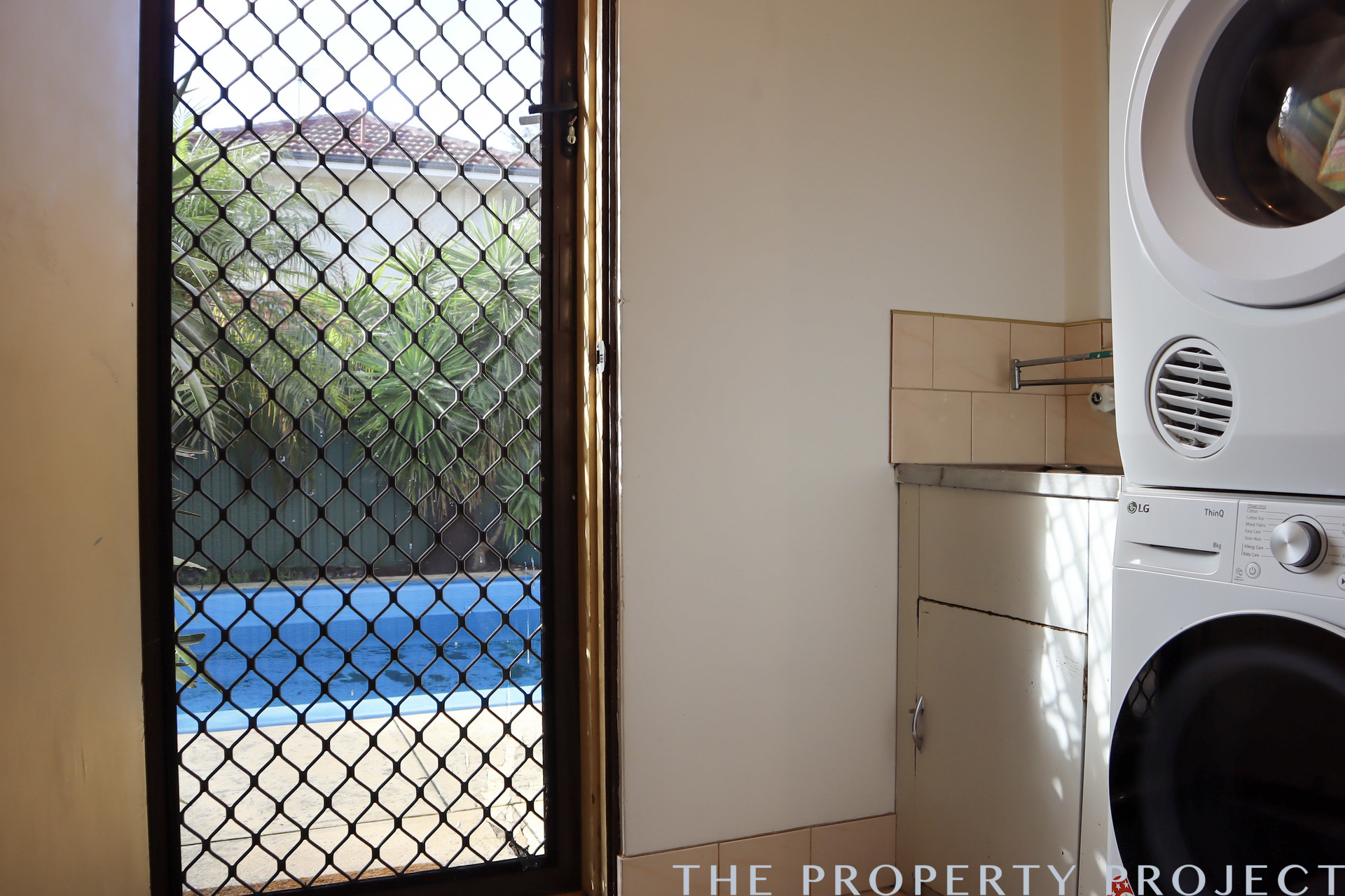 3 84 Robert Street Como WA 6152
