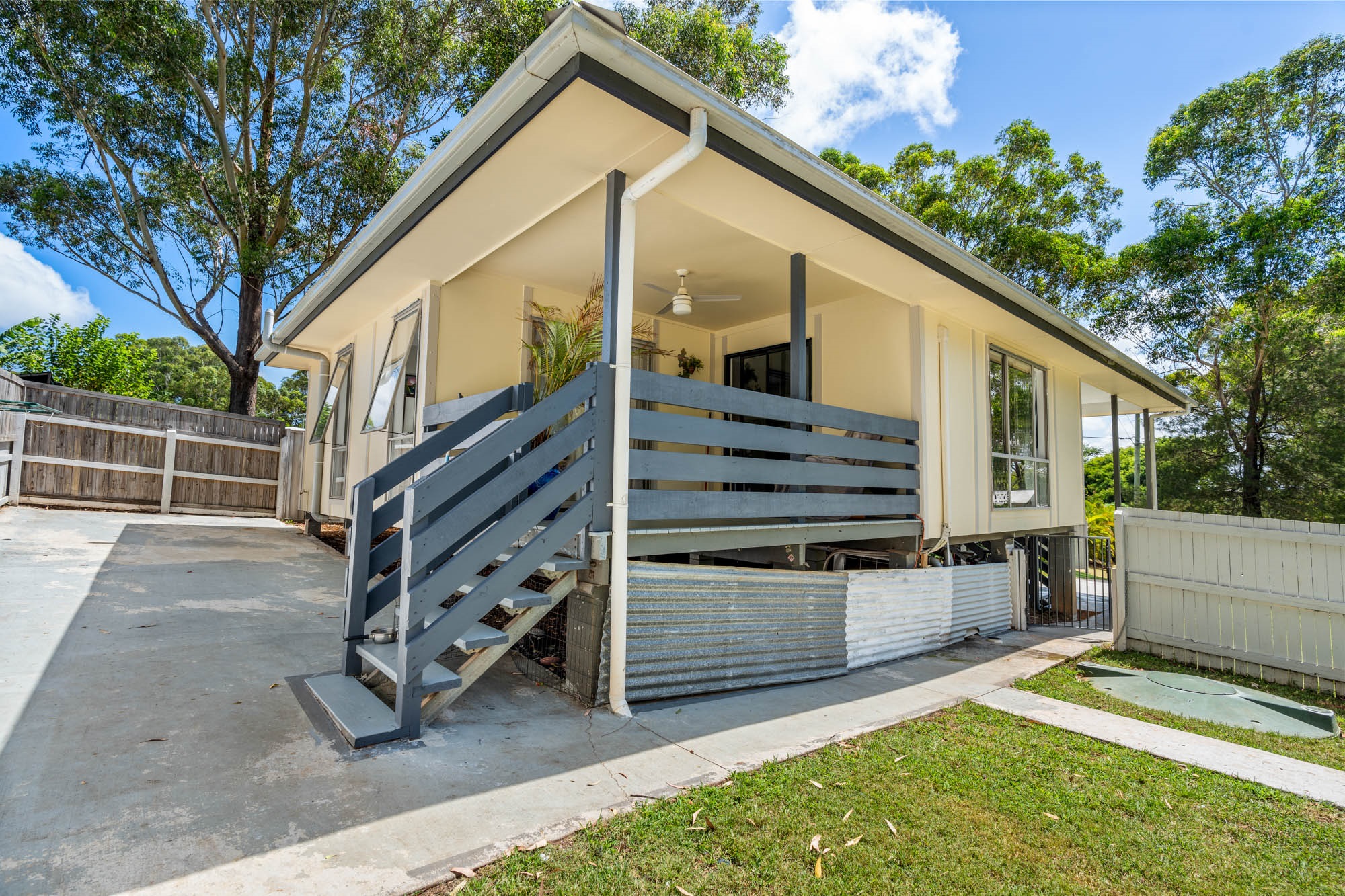 5 Camellia Street, RUSSELL ISLAND QLD 4184