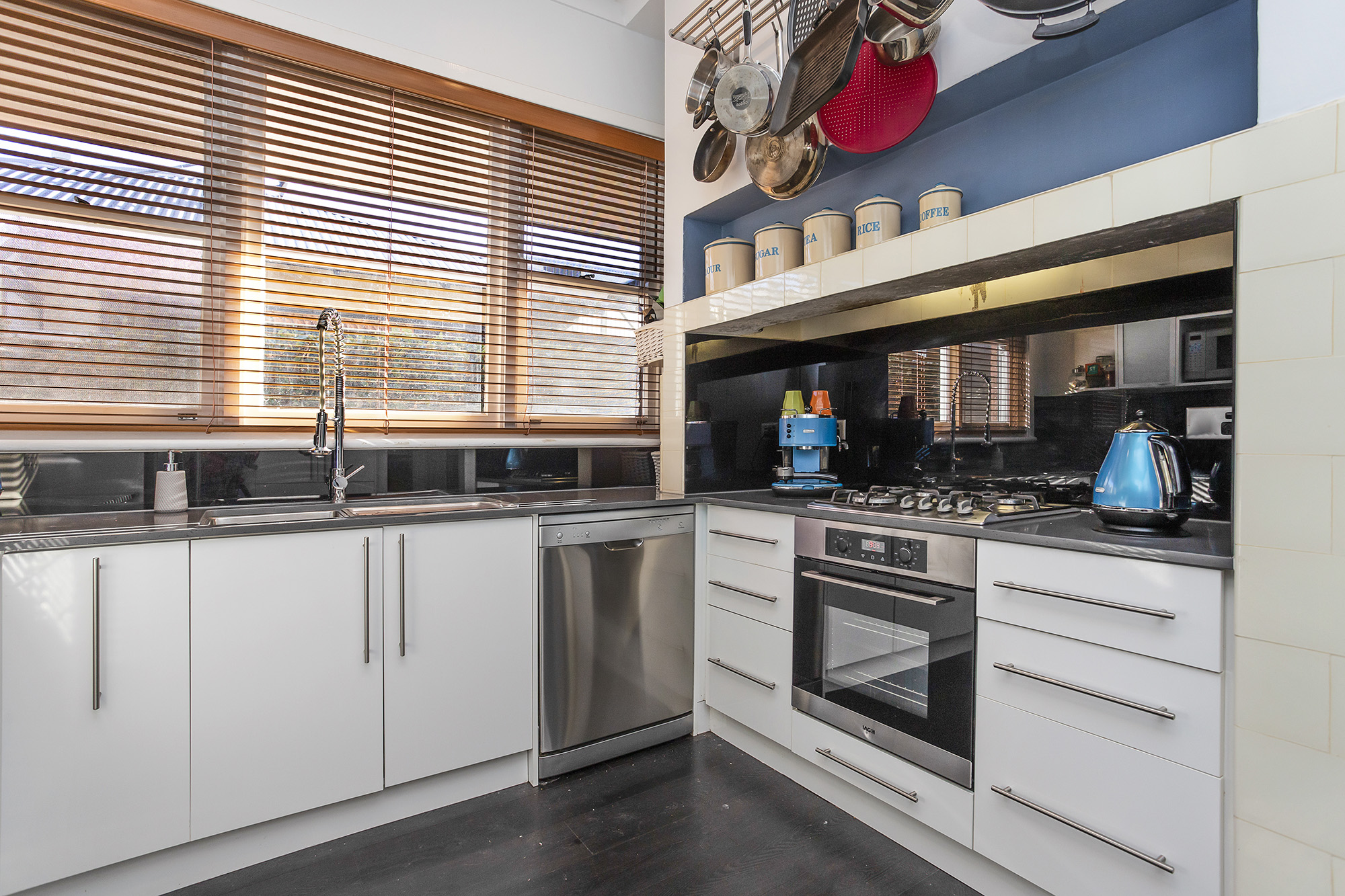 186 Gildercliffe Street Scarborough WA 6019