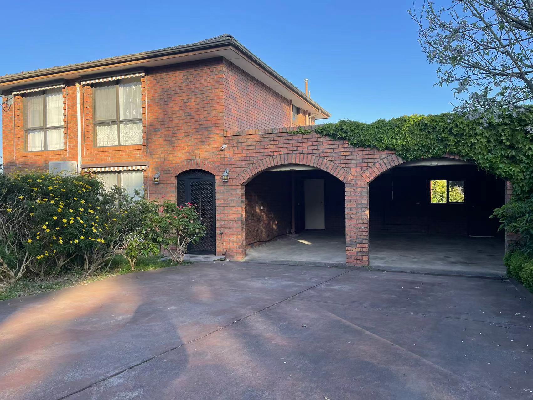2 Brentwood Drive, WANTIRNA VIC 3152