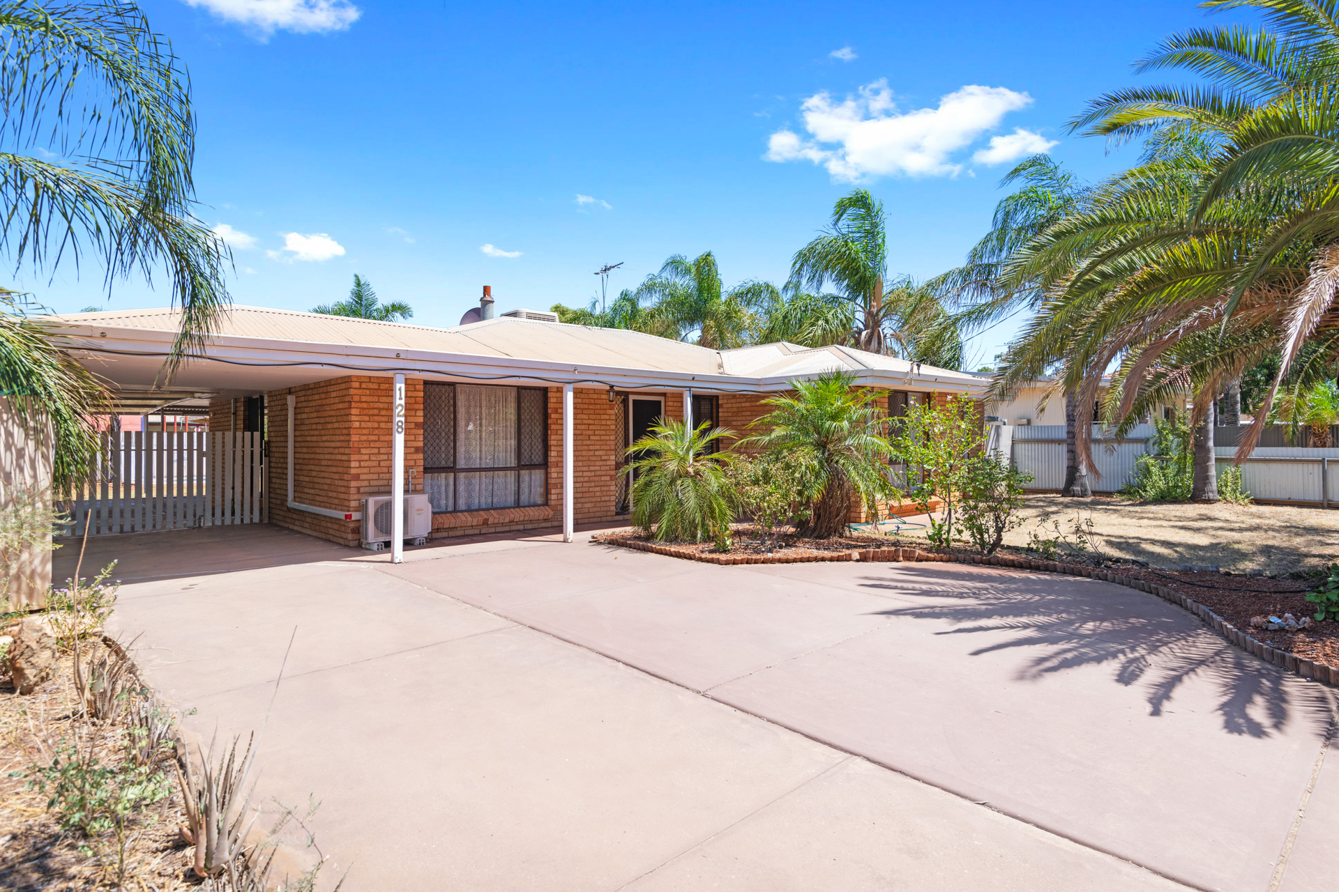 128 Moran Street, VICTORY HEIGHTS WA 6432