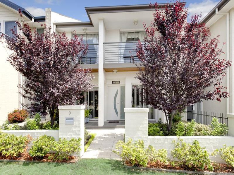 9 Stowe  Ave, CAMPBELLTOWN NSW 2560