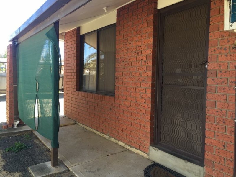 2 / 222 Lachlan Street, HAY NSW 2711