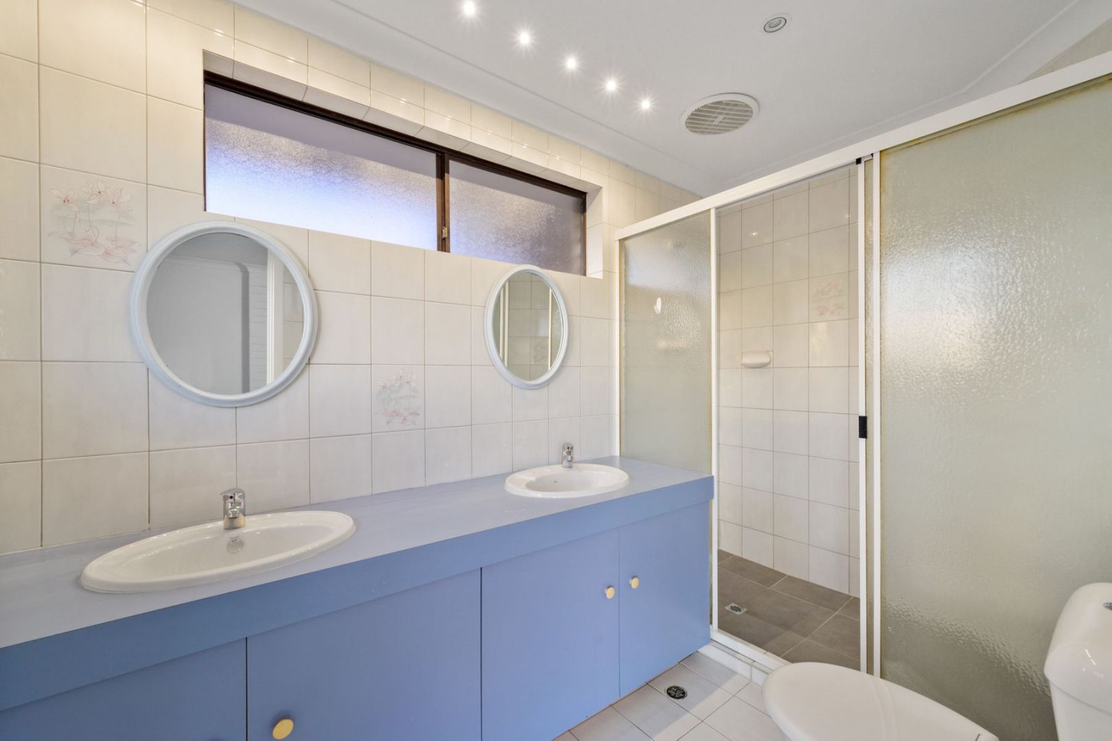 15 Tresise Street Carine WA 6020