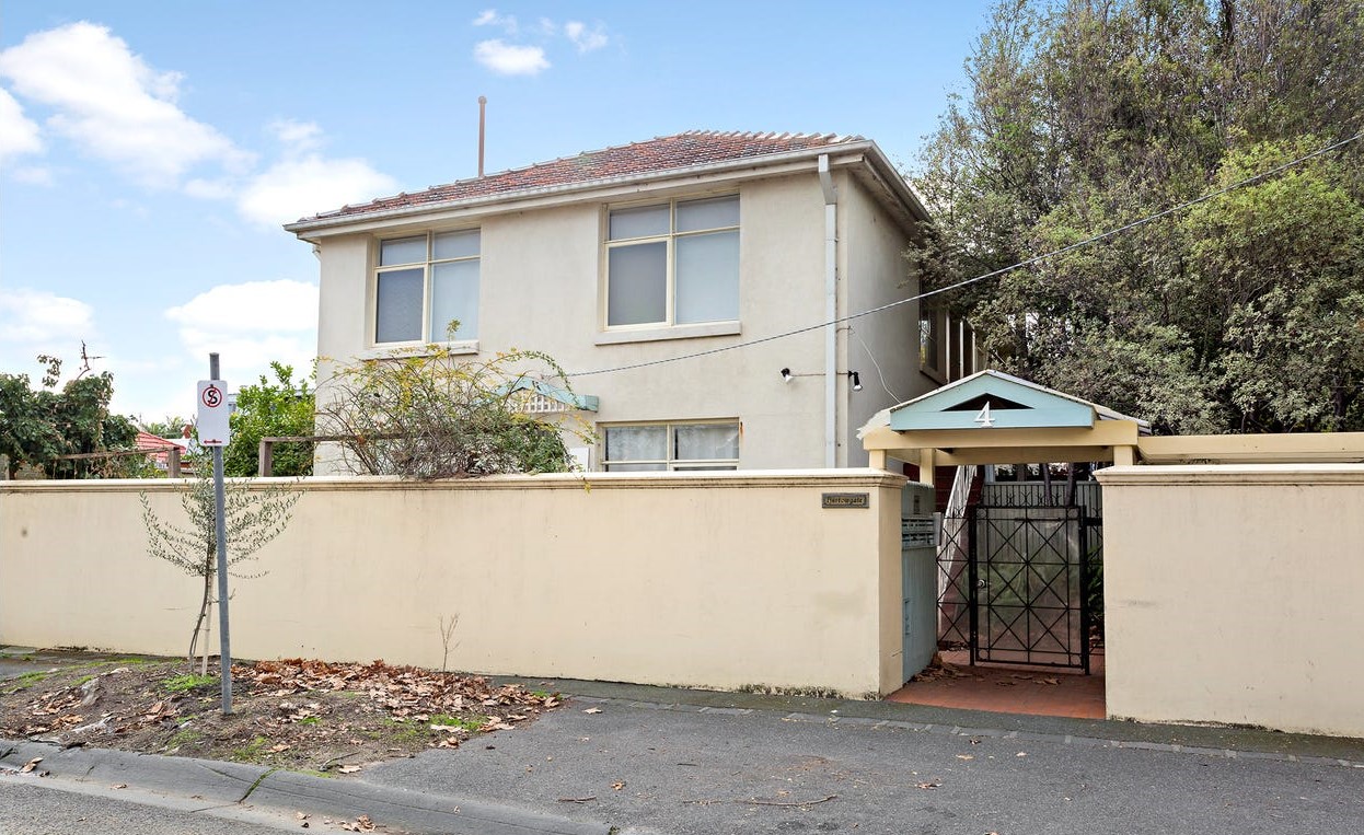 7 / 4 Charlotte Place, ST KILDA VIC 3182