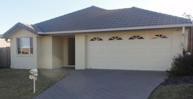 20 Holly Crescent, GRIFFIN QLD 4503