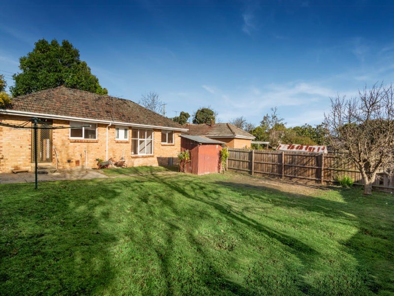225 Springfield Road, BLACKBURN NORTH VIC 3130