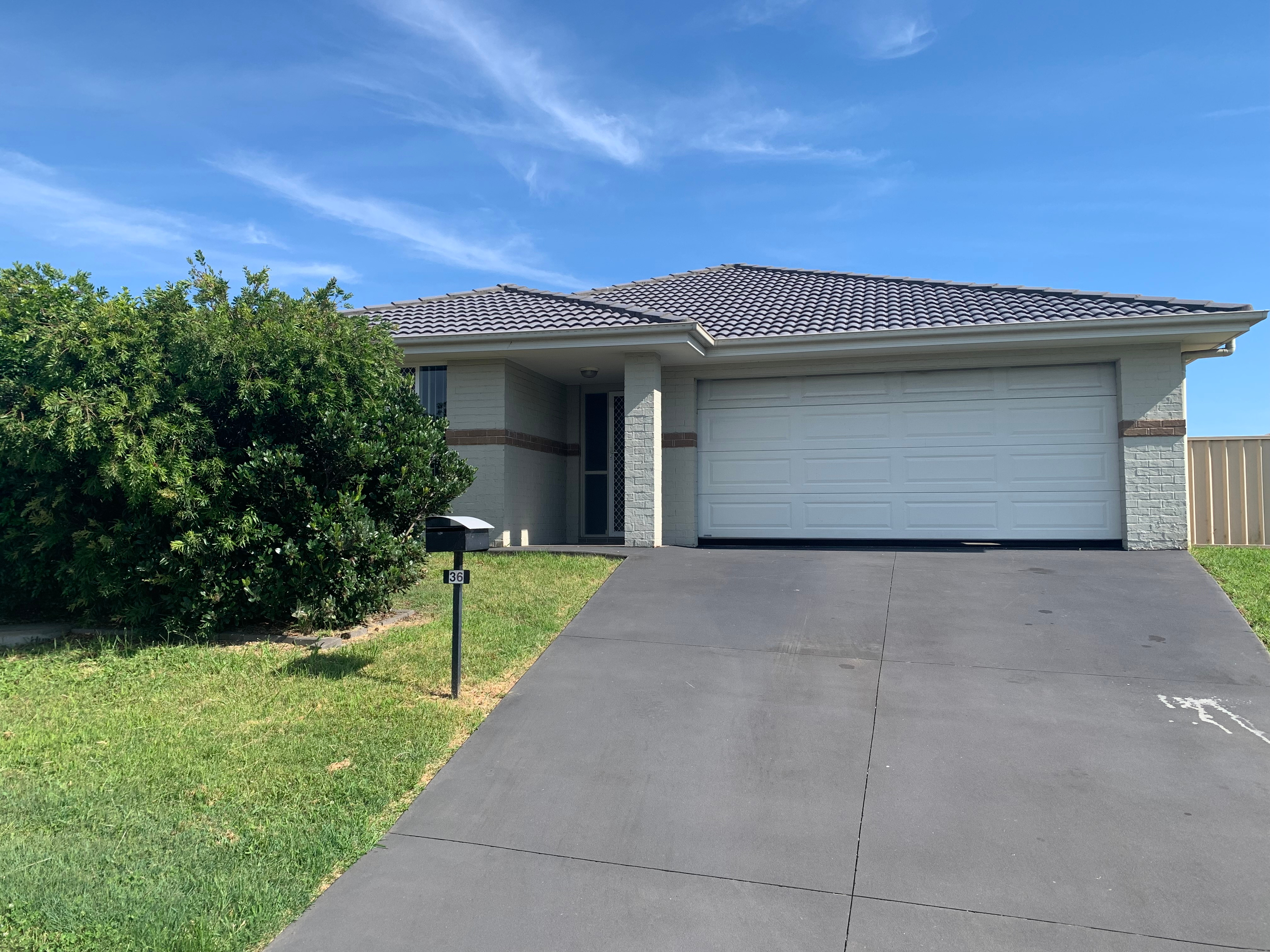 36 Sapphire Dr, RUTHERFORD NSW 2320