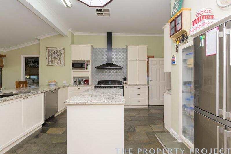 12 Surrey Street Dianella WA 6059