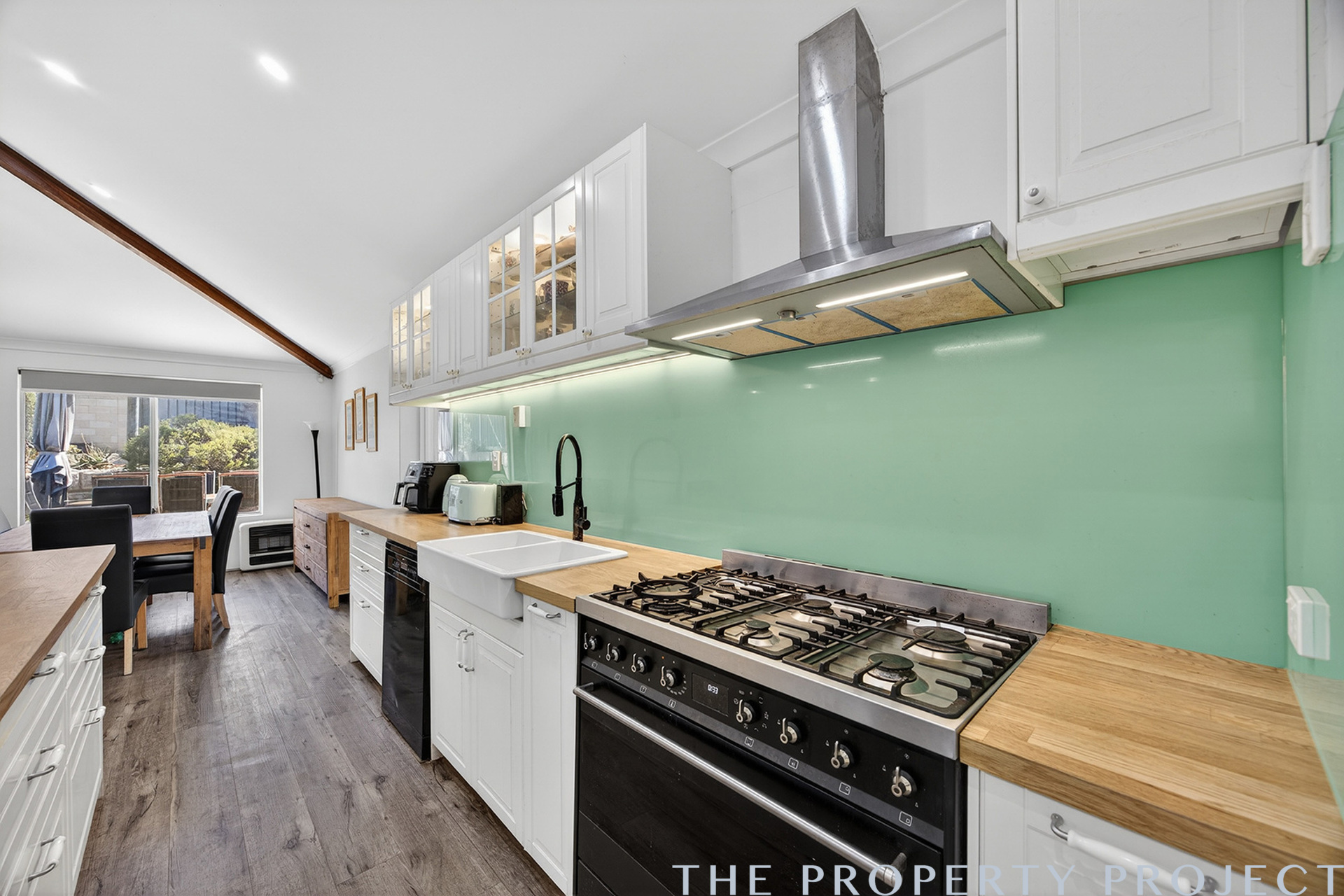 4 Rosneath Terrace Kinross WA 6028