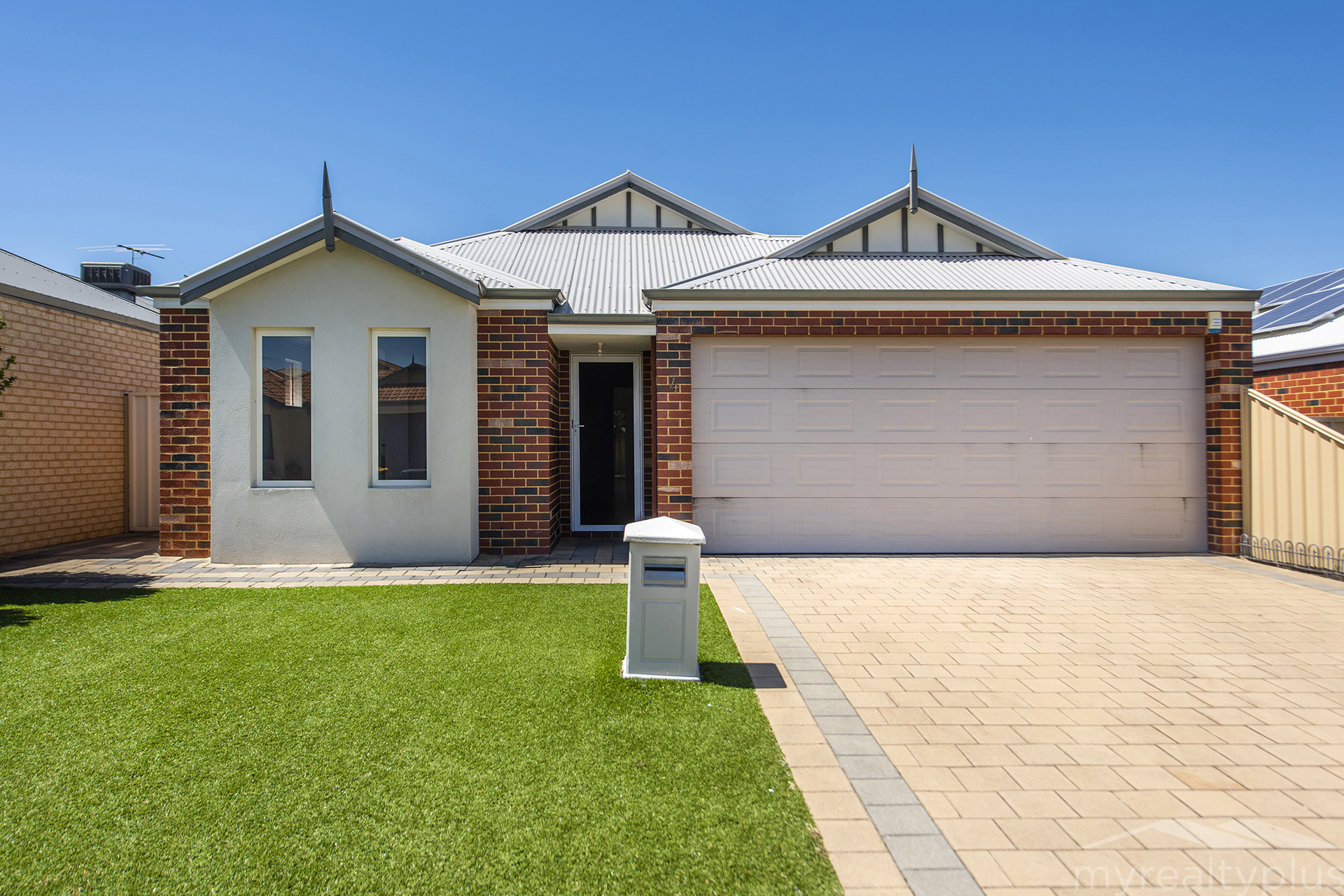4 Fawcett Crescent, CANNING VALE WA 6155
