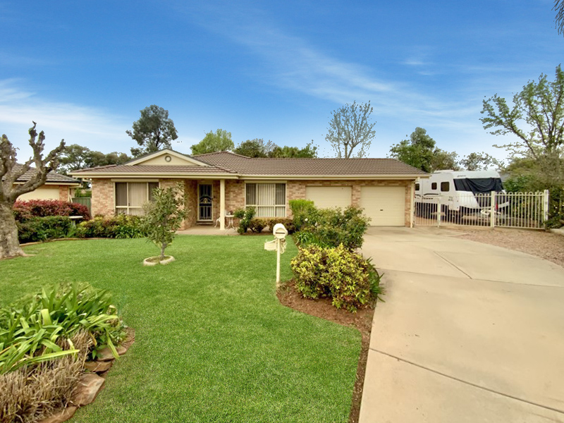 32 Jacaranda Street, FORBES NSW 2871