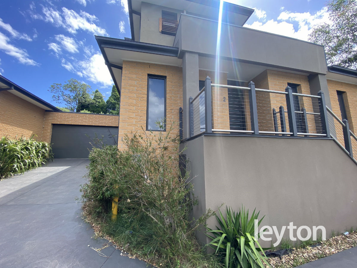 2 / 6 Prince Edward Ave, MITCHAM VIC 3132