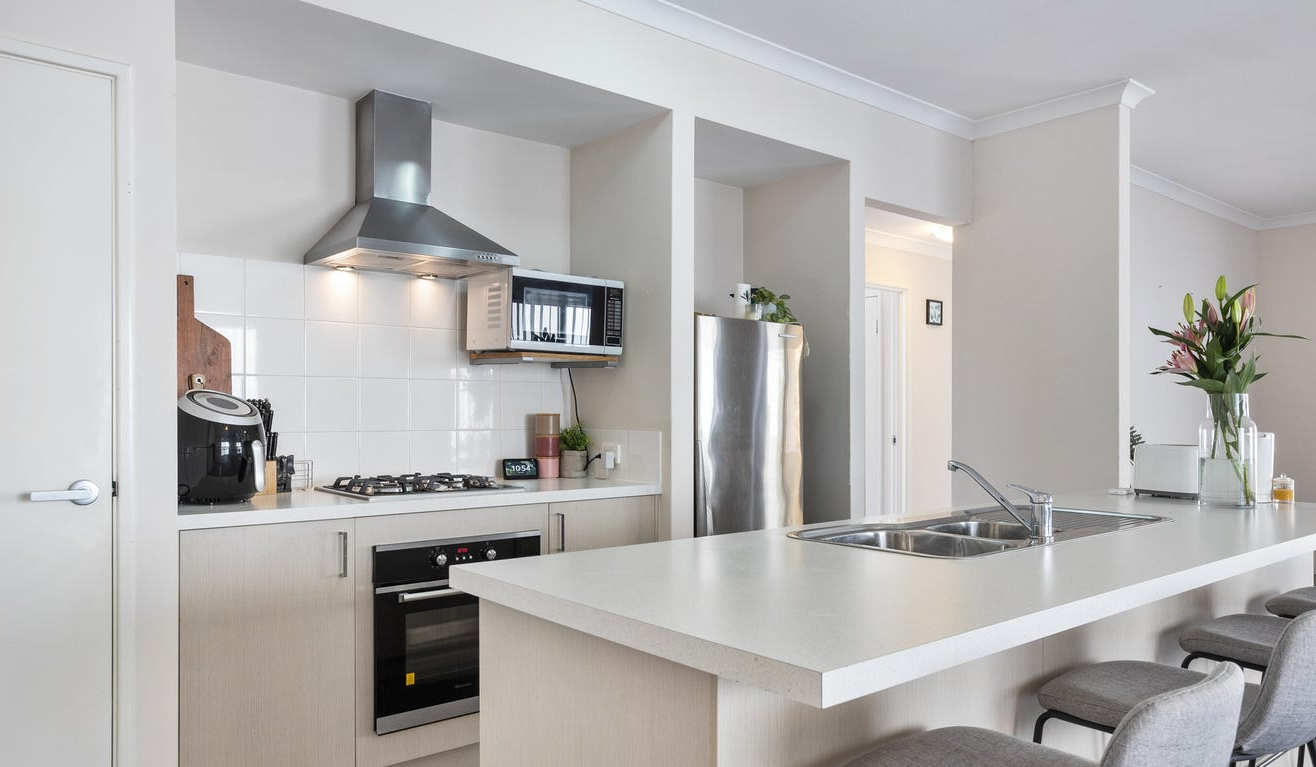 34 Perkins Drive, CLARKSON WA 6030