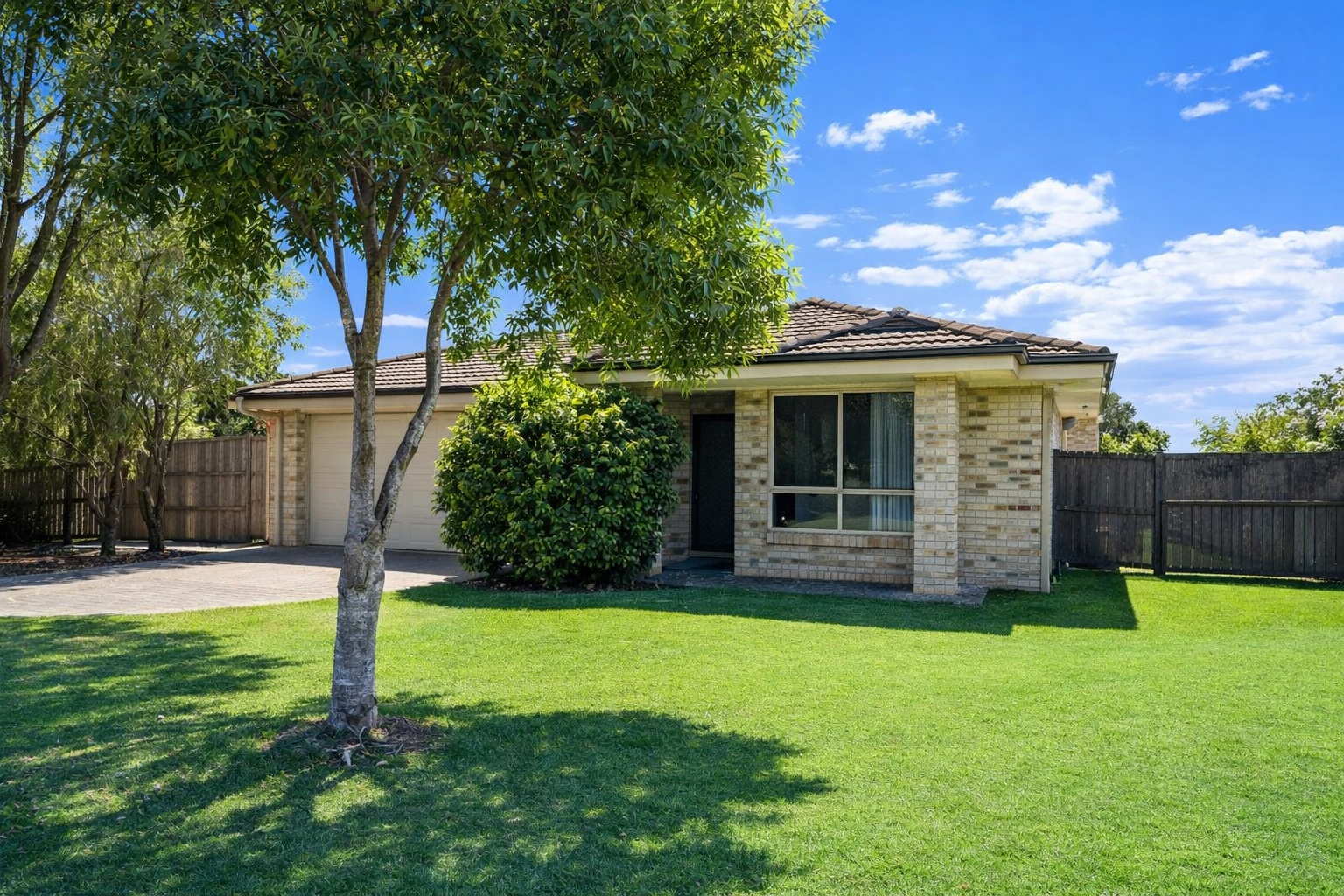 2 Calypso Close, URRAWEEN QLD 4655