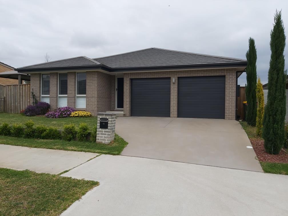 11 Elizabeth Mcrae Avenue, MINTO NSW 2566