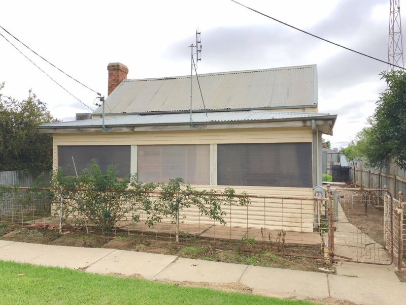 433 Church Street, HAY NSW 2711