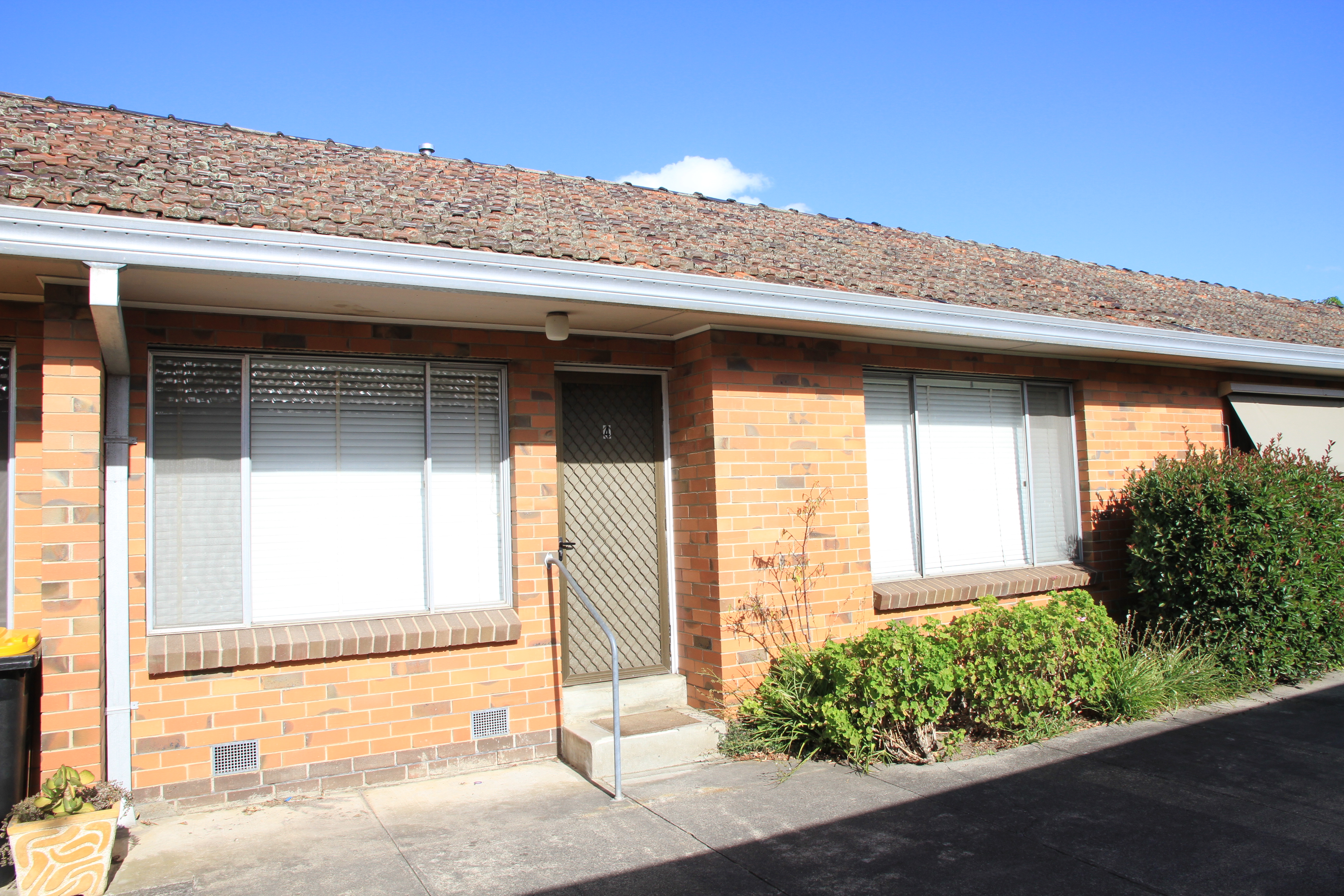 4 / 1142 Heatherton  Road, NOBLE PARK VIC 3174