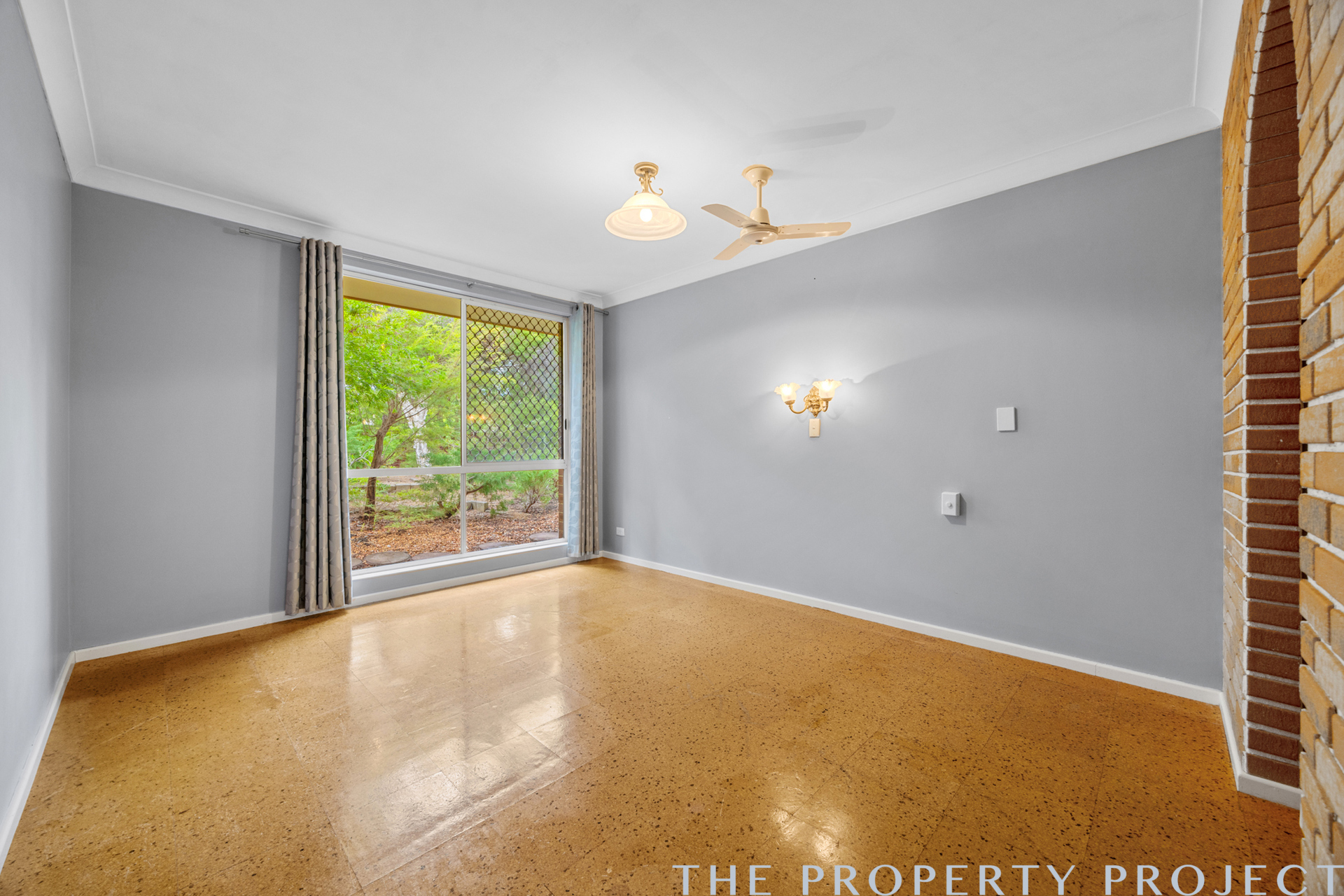 214 Blackadder Road Swan View WA 6056
