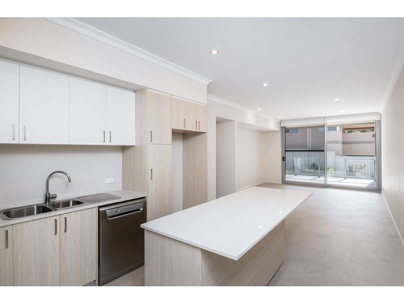 8 14 Lennard Street Marmion WA 6020