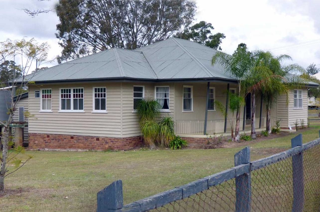 14 Church Street, CROWS NEST QLD 4355