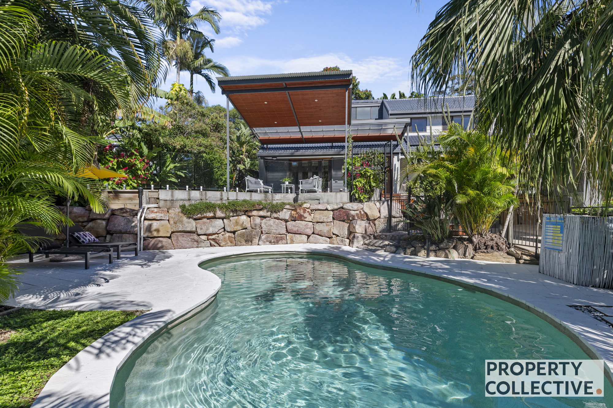 19 Rosewood Street, BARDON QLD 4065