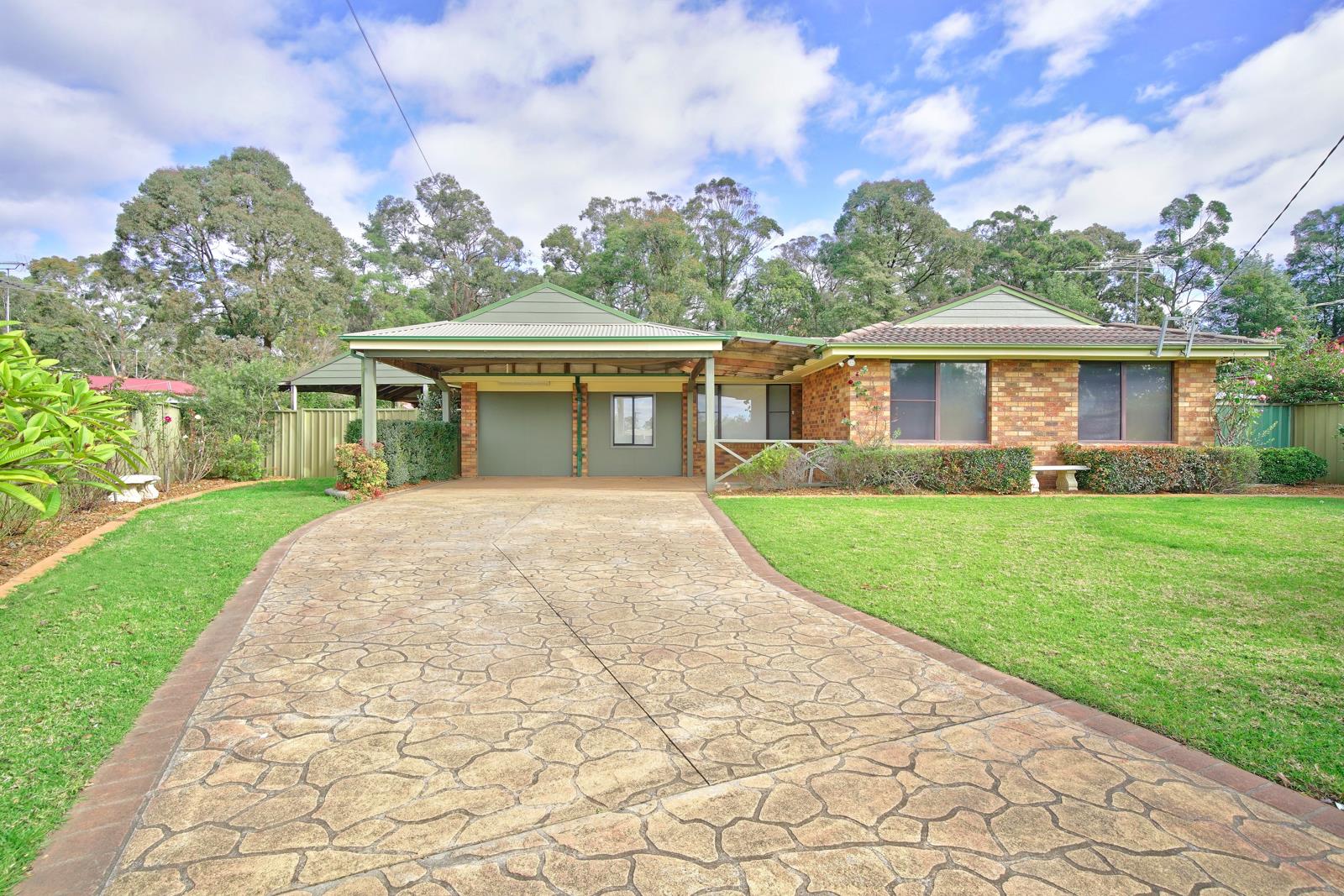 8 Janette Place, OAKDALE NSW 2570
