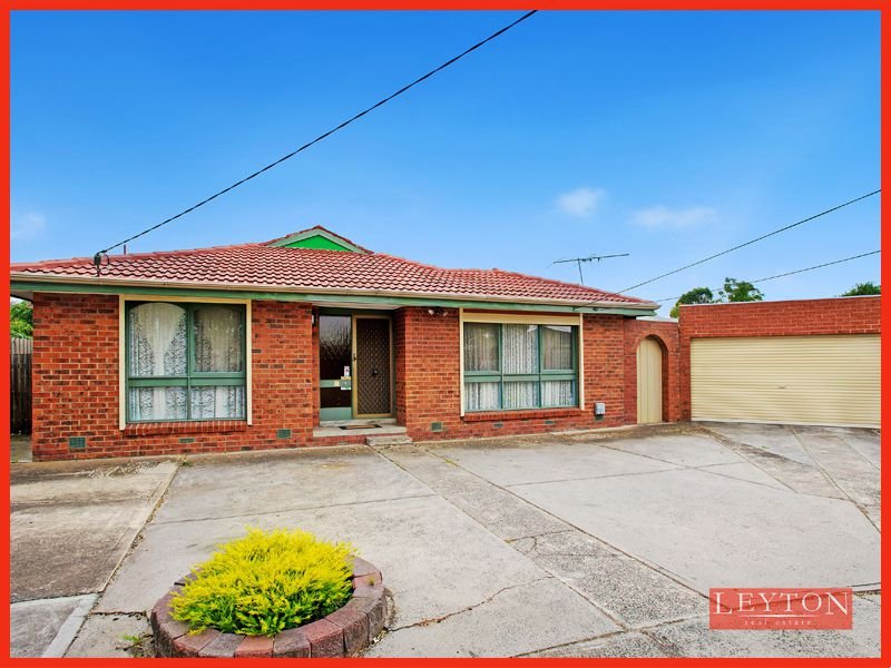 8 Mulgoa Court, KEYSBOROUGH VIC 3173