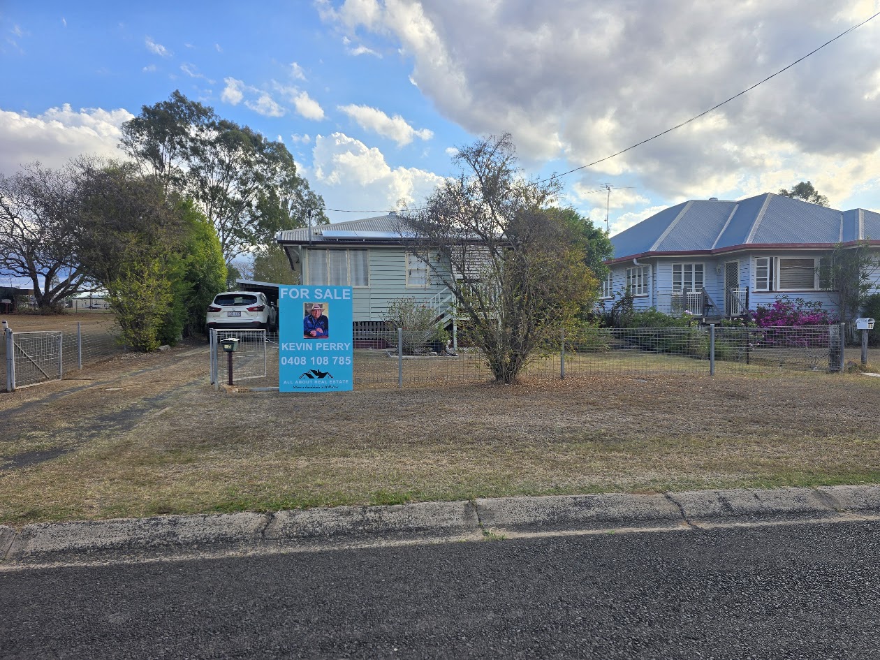 15 Laidley Street, HELIDON QLD 4344