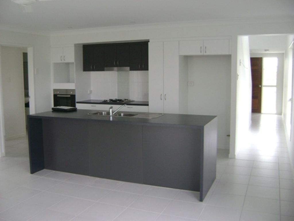 3 Laurie Motti Parade, KIRWAN QLD 4817
