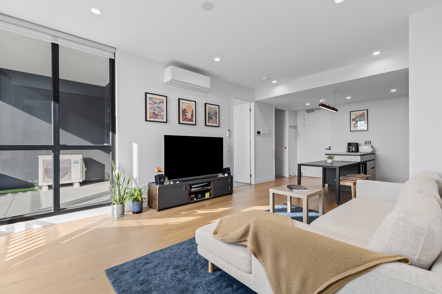 521 / 26 Foundation Boulevard, BURWOOD EAST VIC 3151