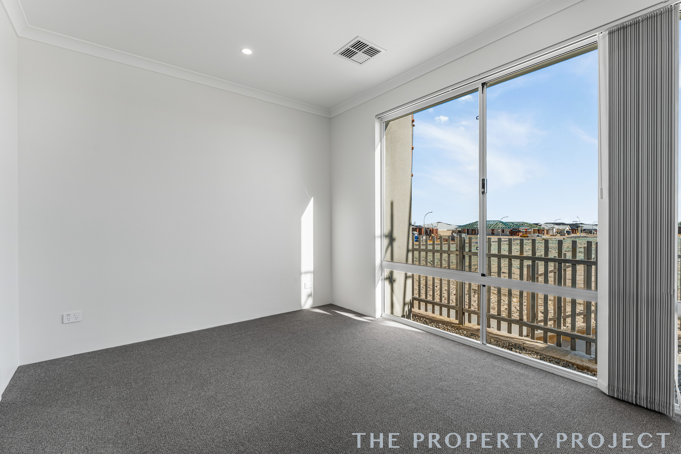 7 Flinders Lane Eglinton WA 6034