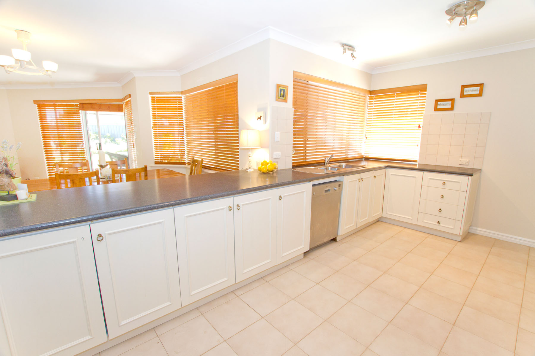 23 Kiernan Place Kallaroo WA 6025